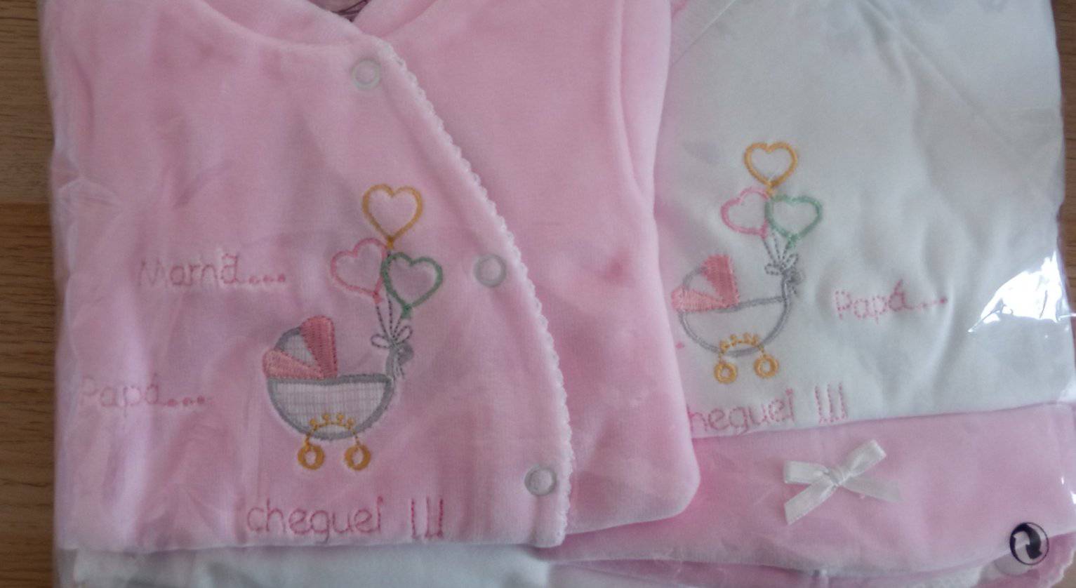 Conjunto de Primeira Roupinha de Veludo Mamã Papá Cheguei