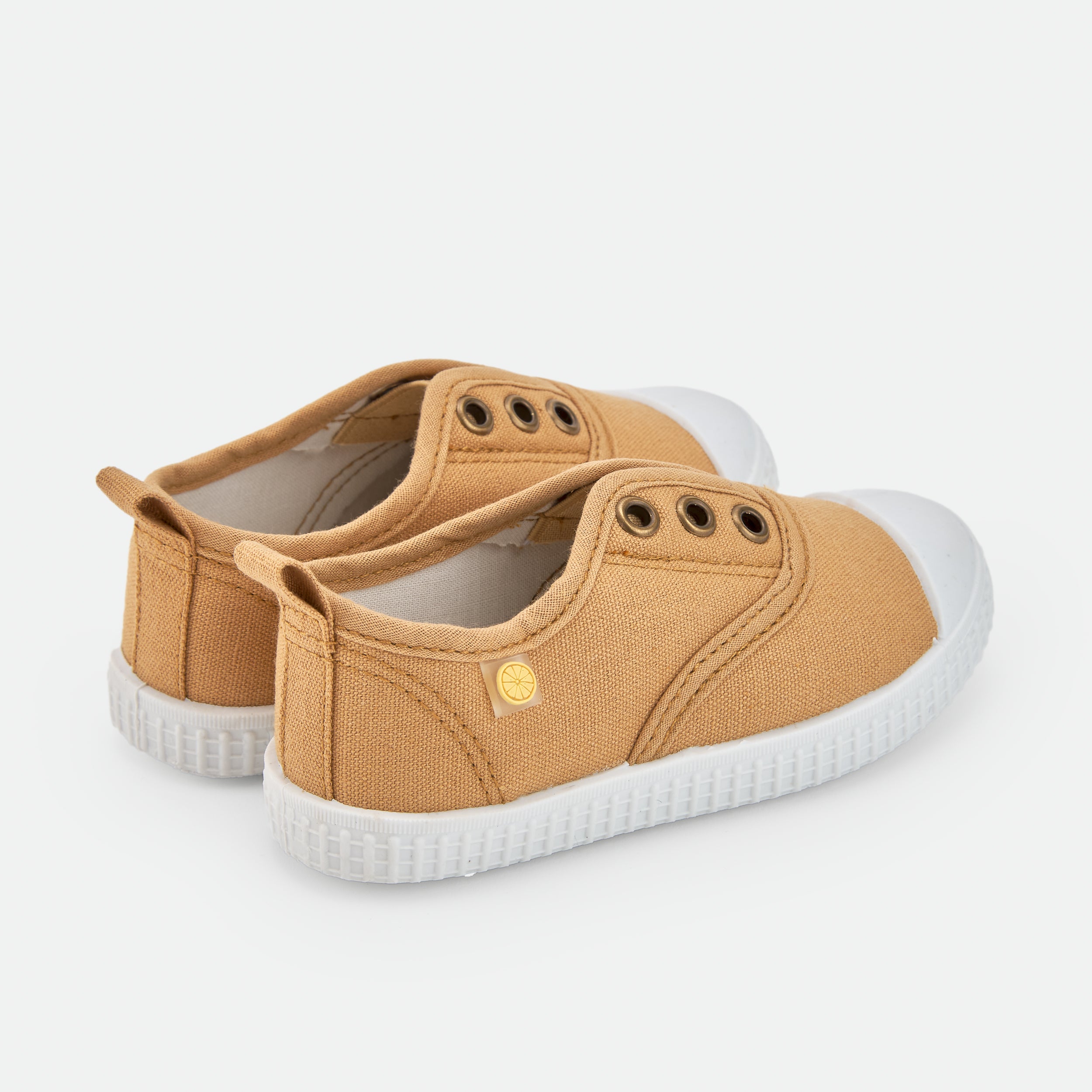 Sapatilhas de Lona – Conforto e Estilo em Cada Passo