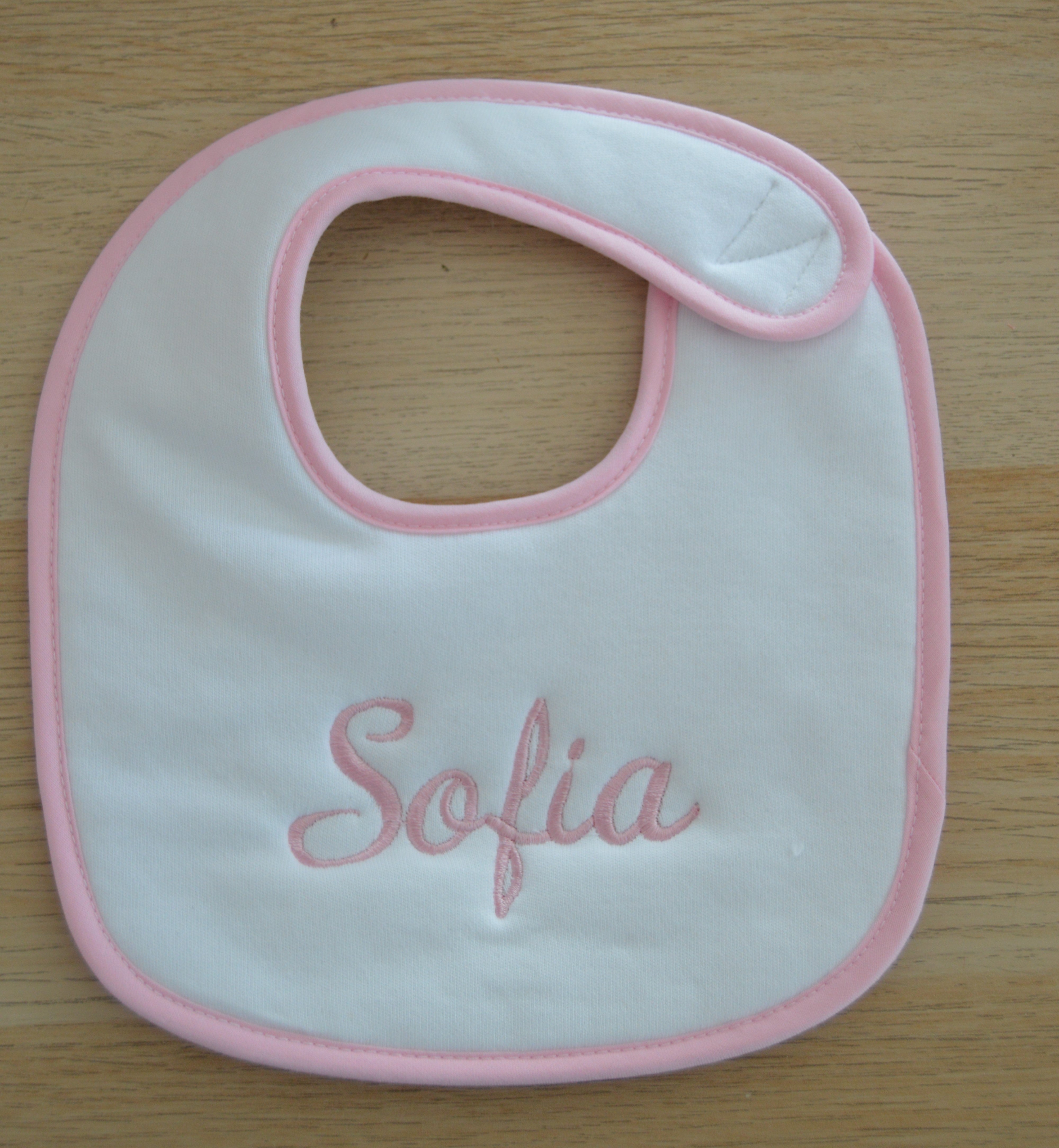 Babete Personalizado com o nome da Bebé Menina