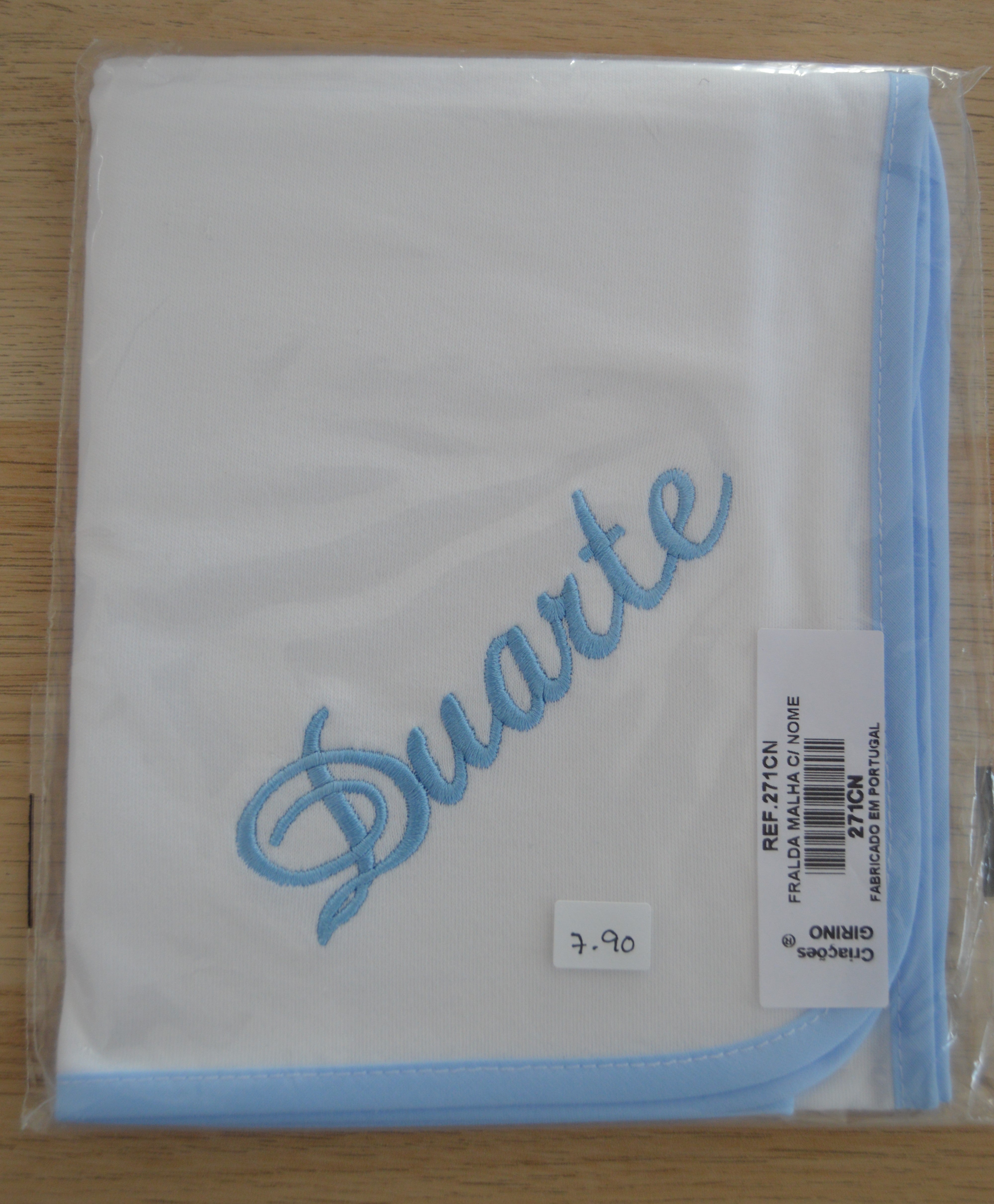 Fralda Personalizada com o Nome do Bebé