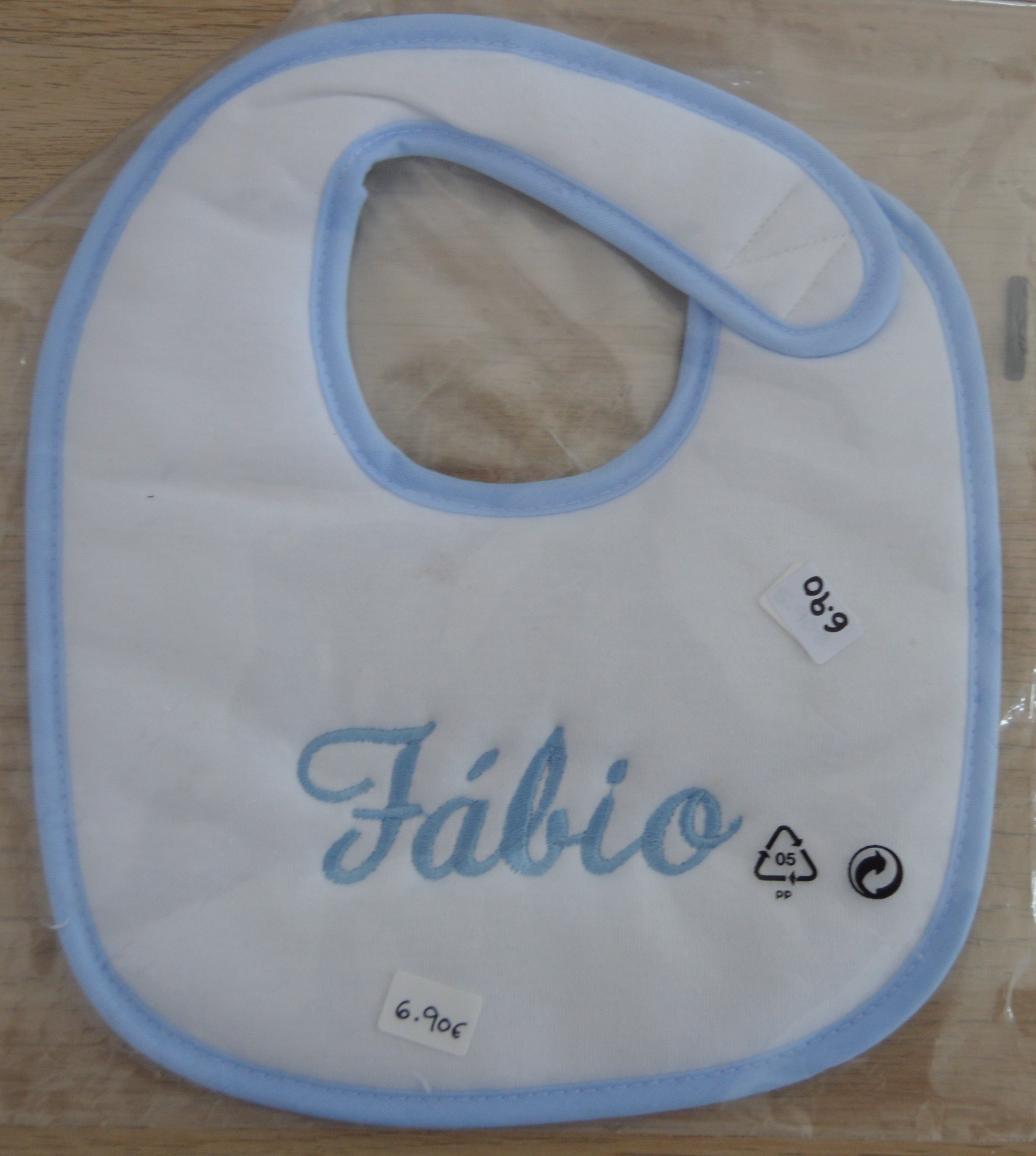 Babete Personalizado com o nome do Bebé Menino