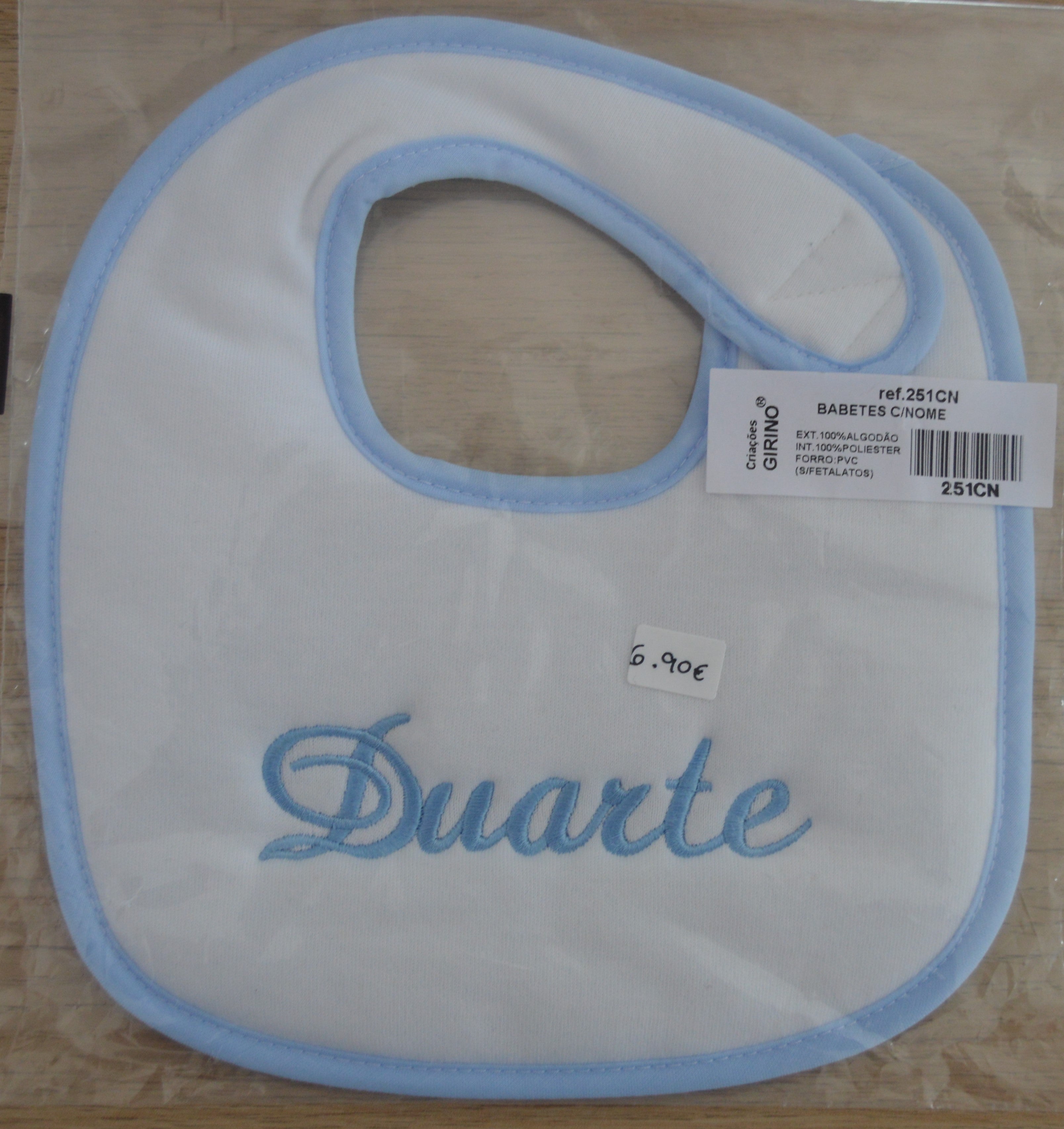 Babete Personalizado com o nome do Bebé Menino