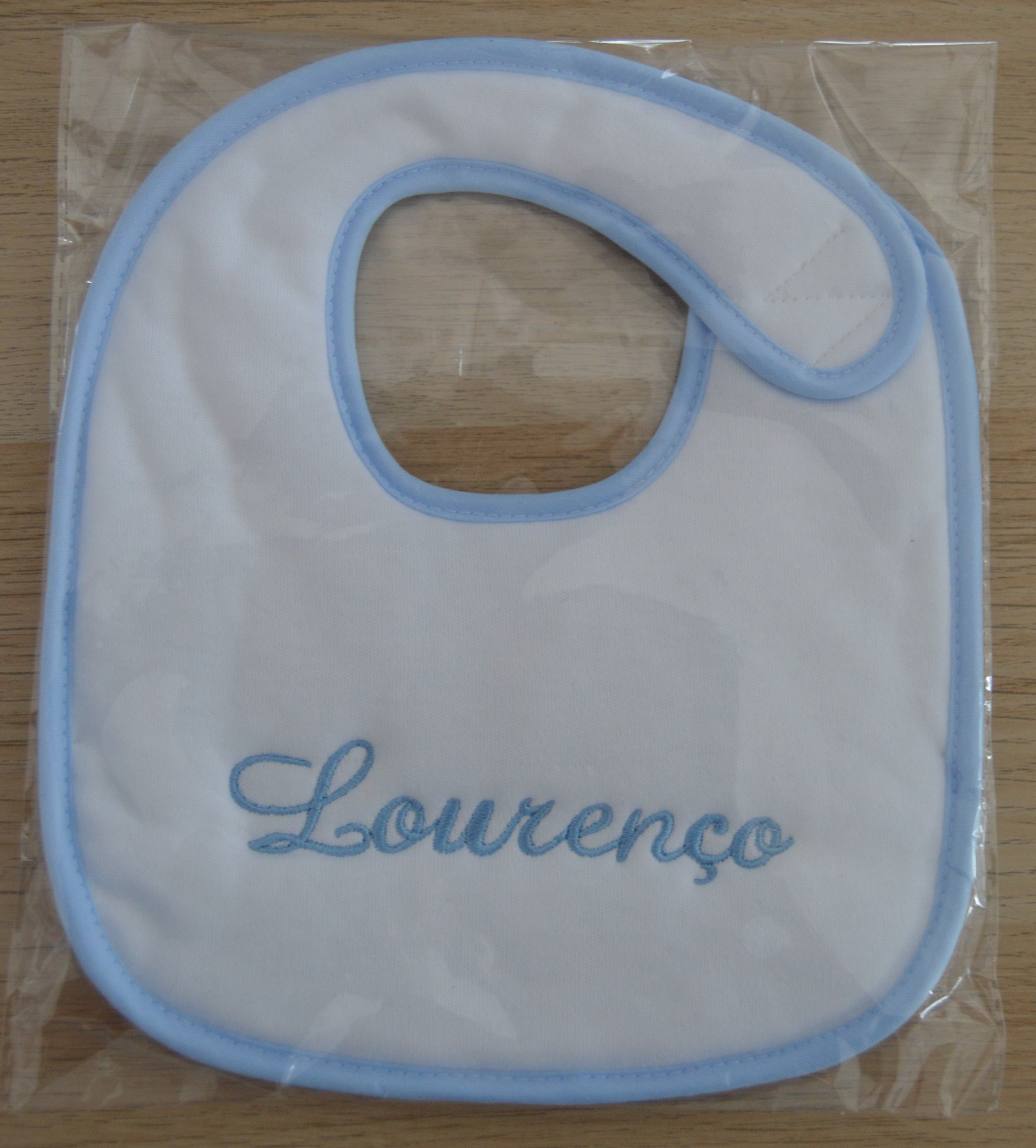 Babete Personalizado com o nome do Bebé Menino