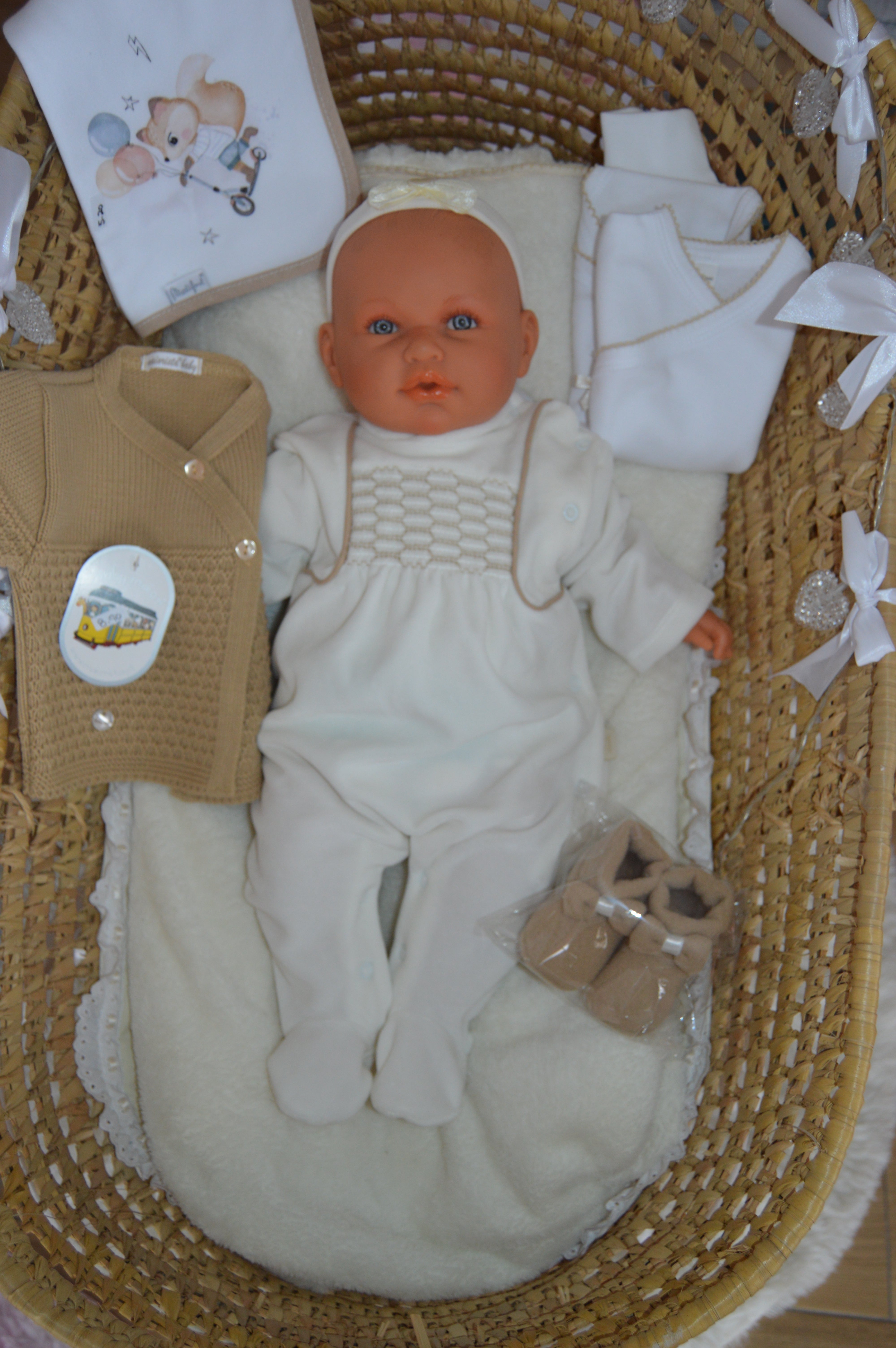 Babygrow de Veludo bordado no peito