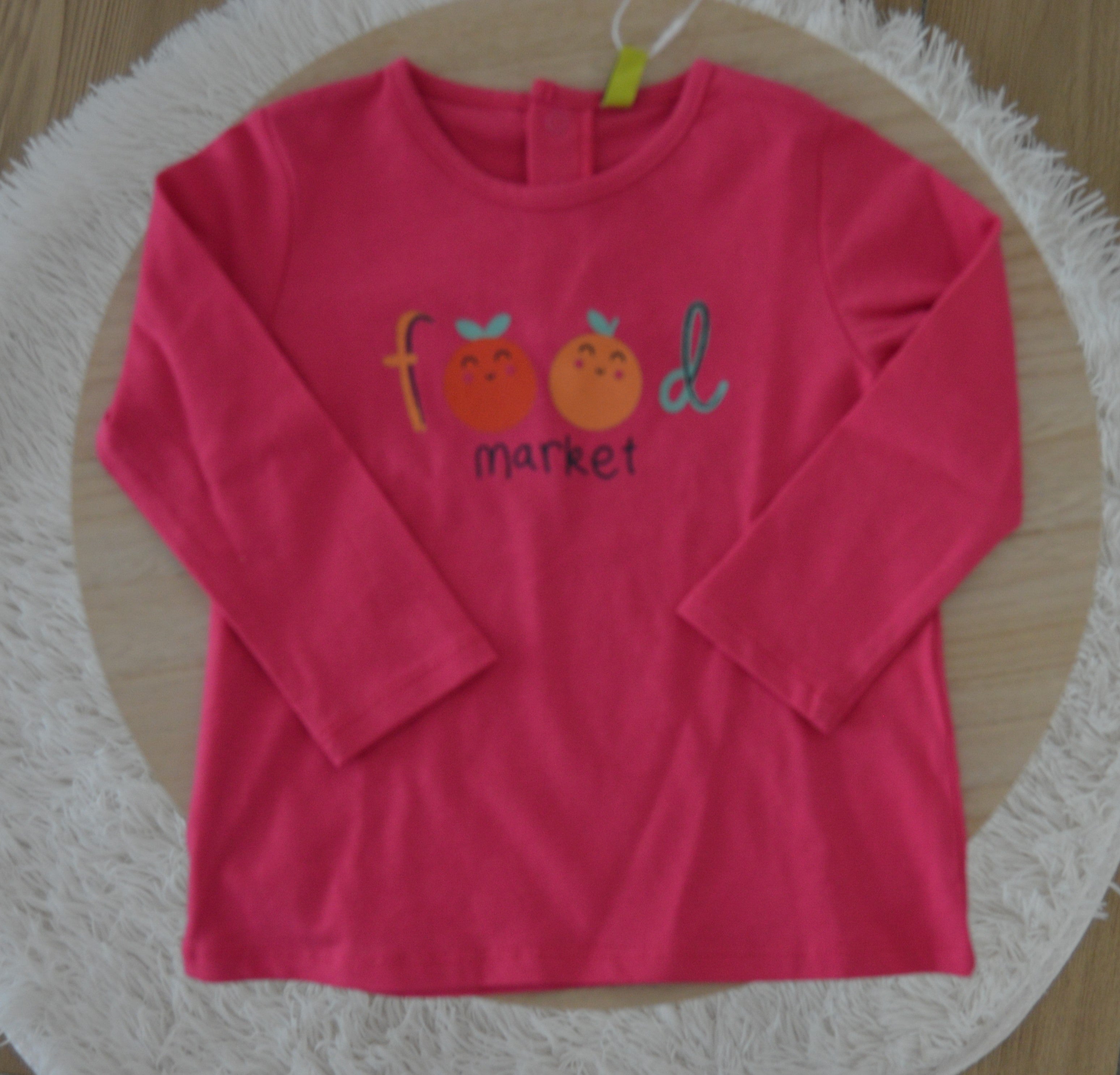 Sweat-Shirt Food Market