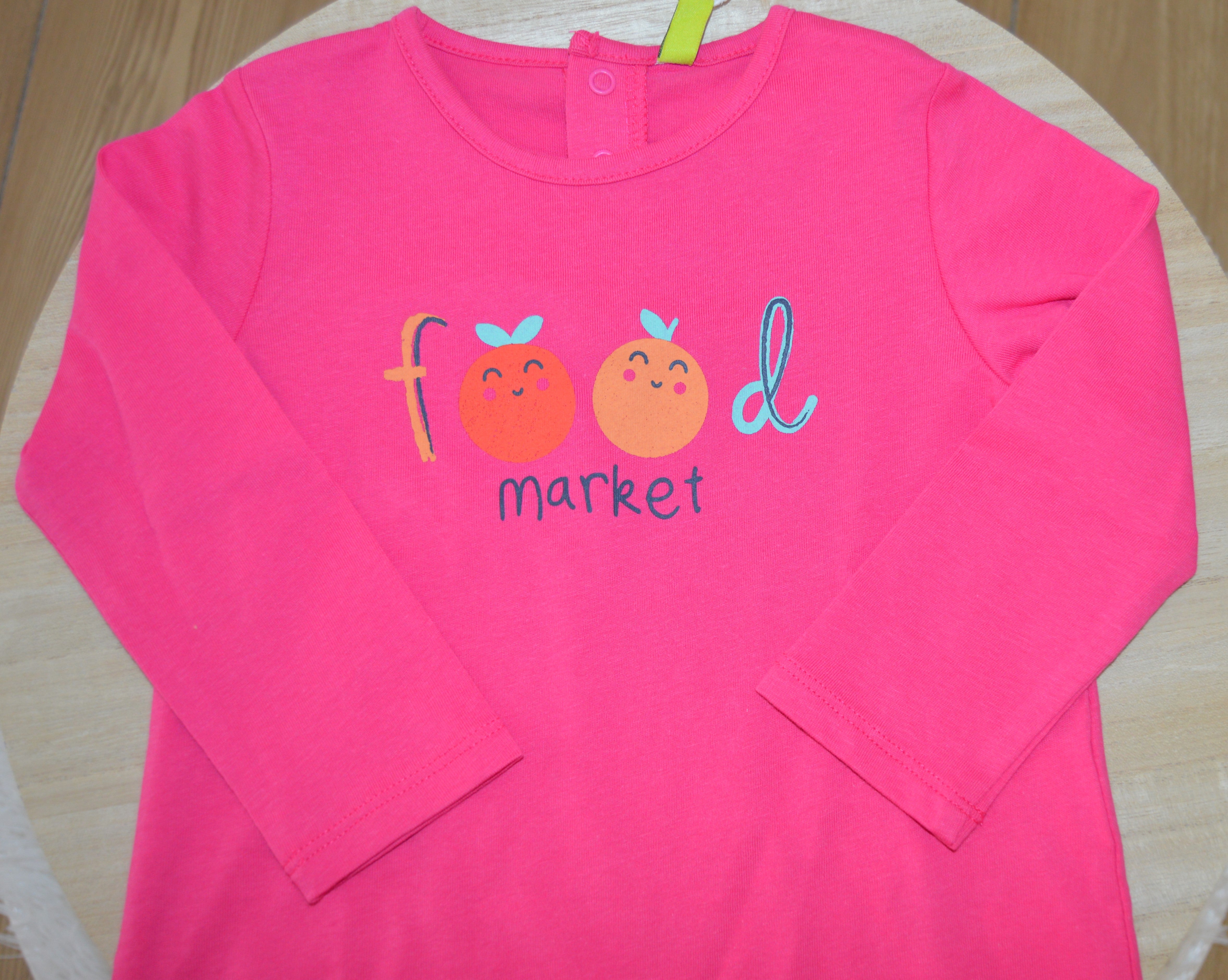Sweat-Shirt Food Market