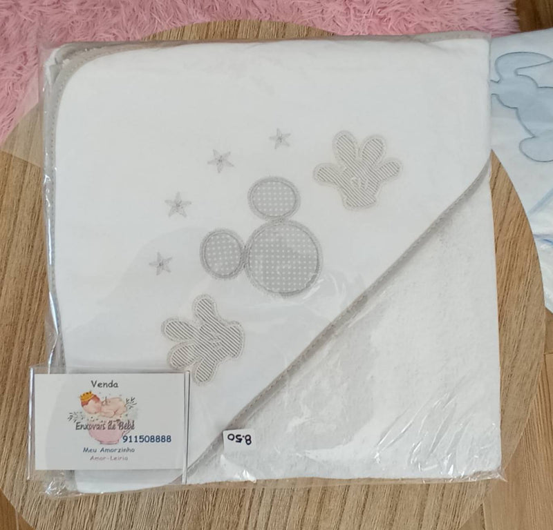 Toalha de Banho Mickey