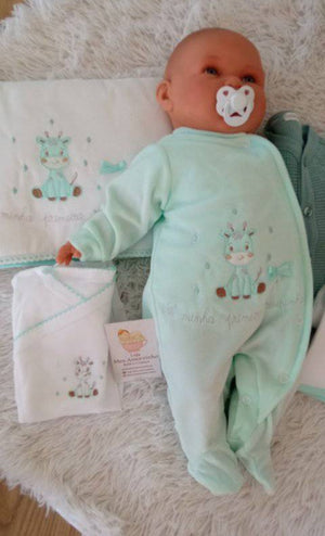 Primeira Roupinha de Veludo Mint com Bolsa e Acessórios | Enxoval de Bebé Completo