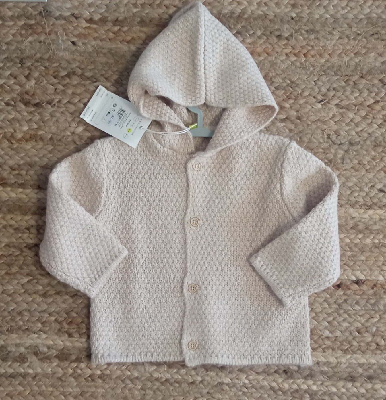 Casaco de Malha com Capuz – Conforto Quentinho para Bebé