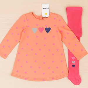 Vestido Coral com Corações + Collants — Look de Inverno