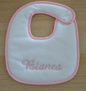 Babete Personalizado com o nome da Bebé Menina