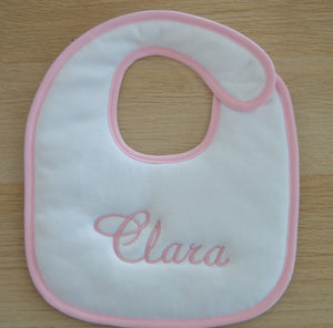 Babetes personalizados com o nome da sua Bebé