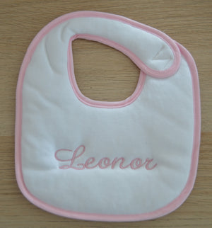 Babete Personalizado com o nome da Bebé Menina