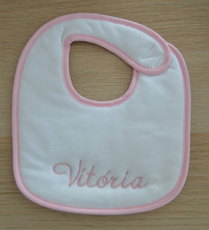 Babetes personalizados com o nome da sua Bebé