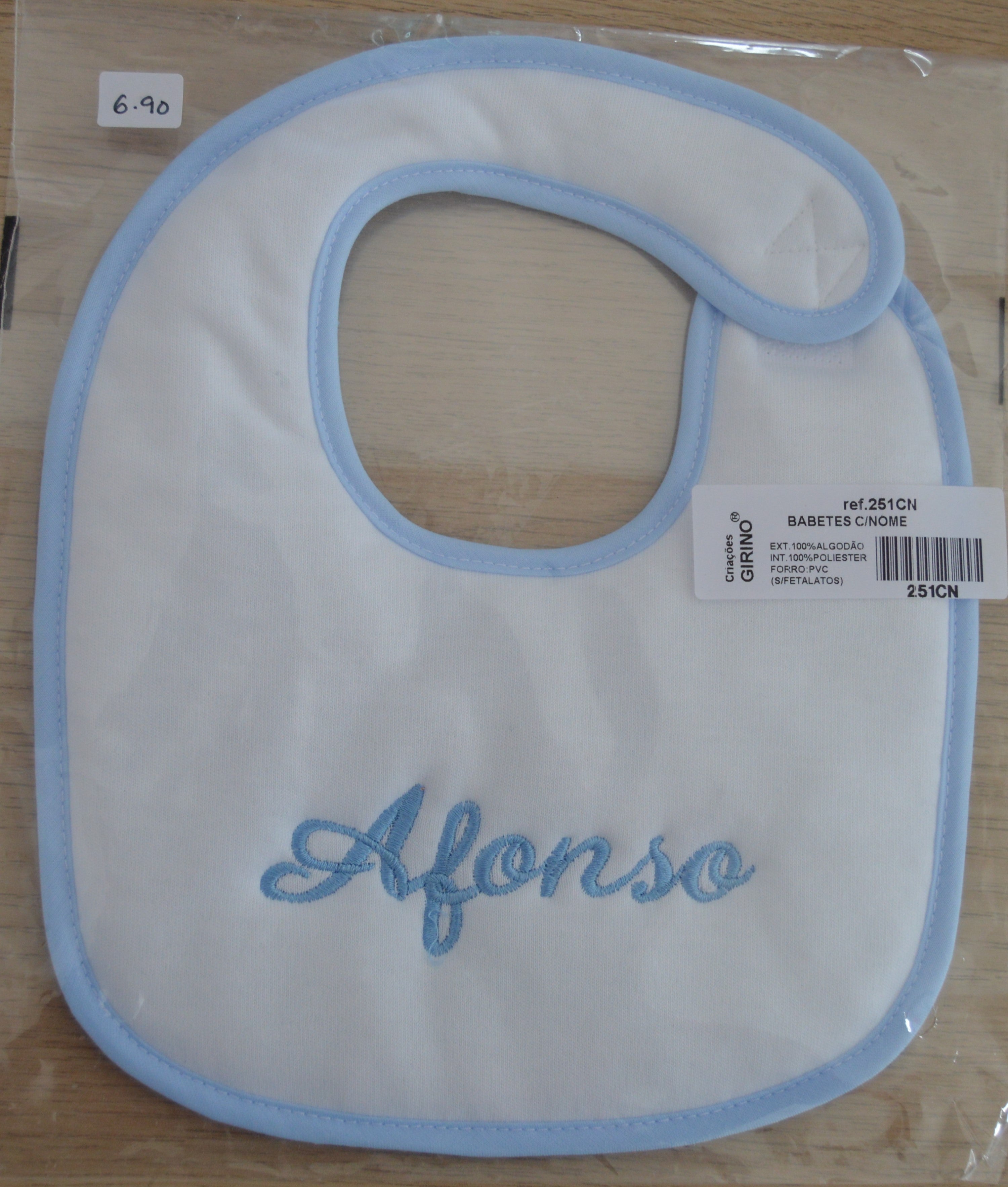 Babete Personalizado com o nome do Bebé Menino