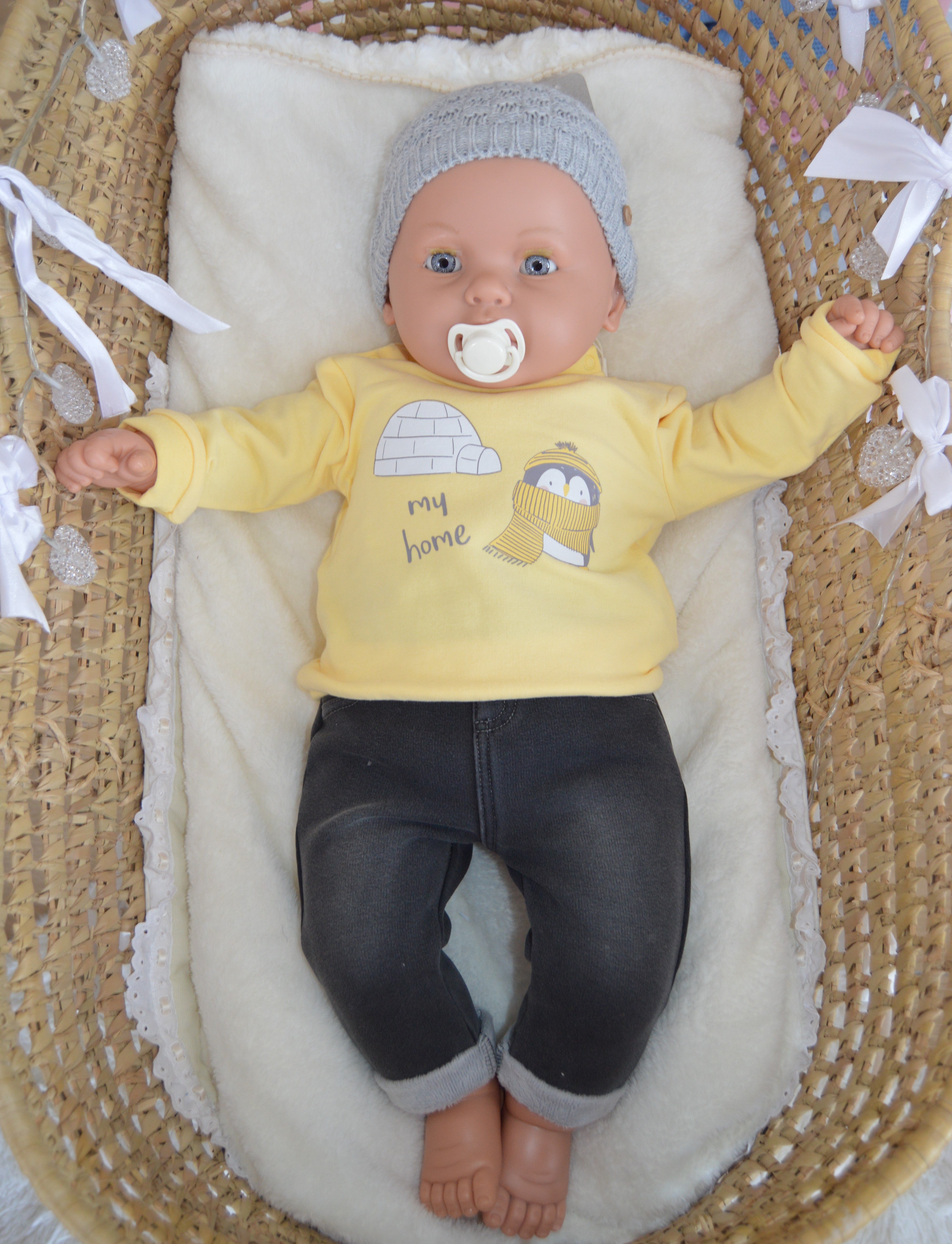 Conjunto Pinguins Camisola Amarela