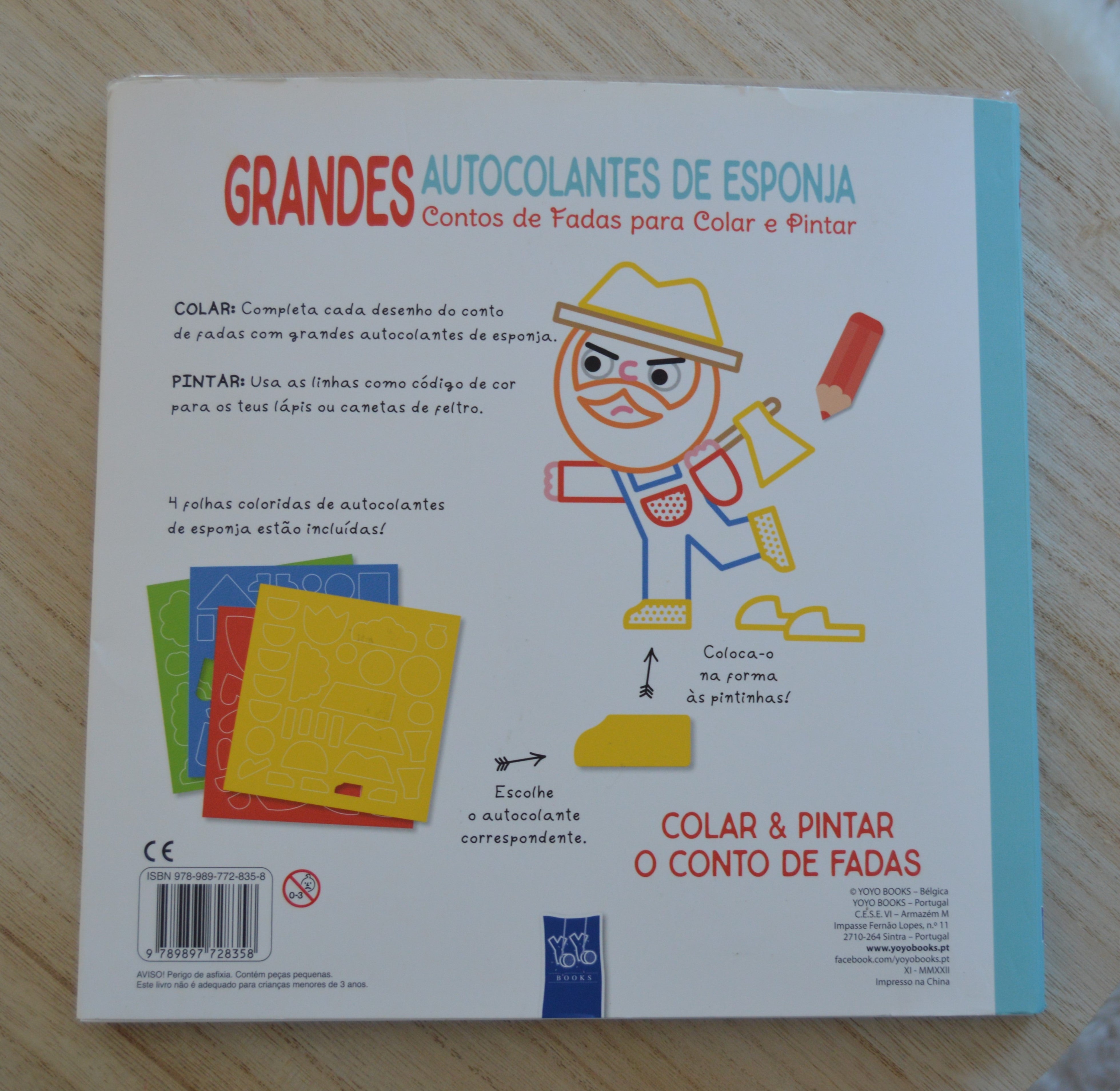 Livro Grandes Autocolantes de Espoja Contos de Fadas para Colar e Pintar Capuchinho Vermelho