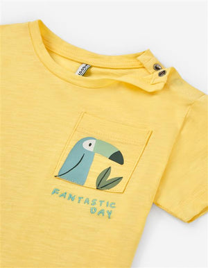 T-shirt Amarela “Fantastic Day” com Estampa de Tucano – Menino